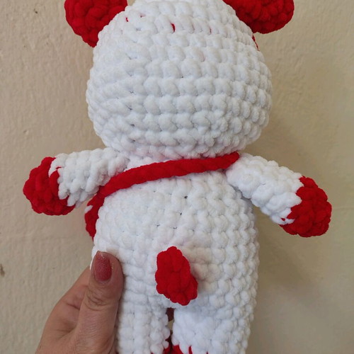 Knitted cow strawberry