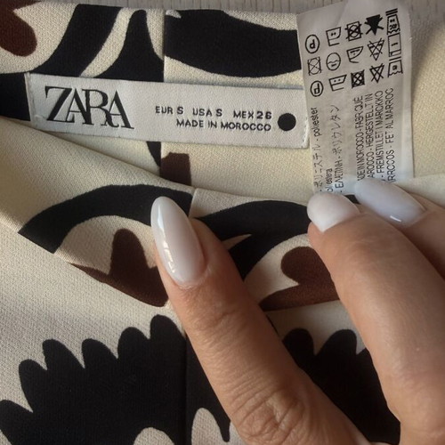 Zara printed wide leg pants size S like new