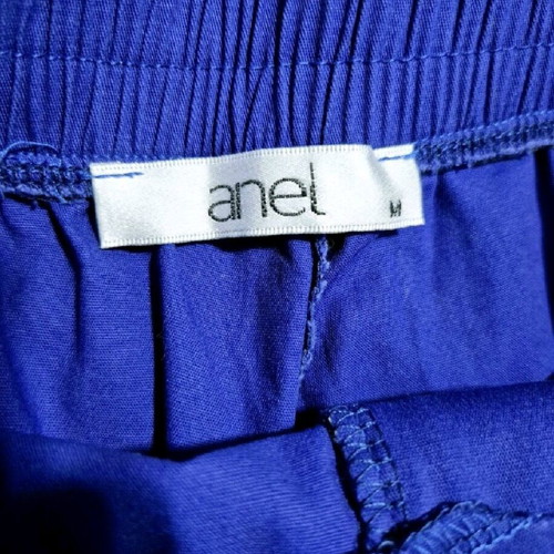 Anel high-waisted shorts blue size M like new