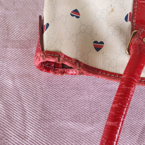 Gucci shoulder bag used, multicolor with wear damage