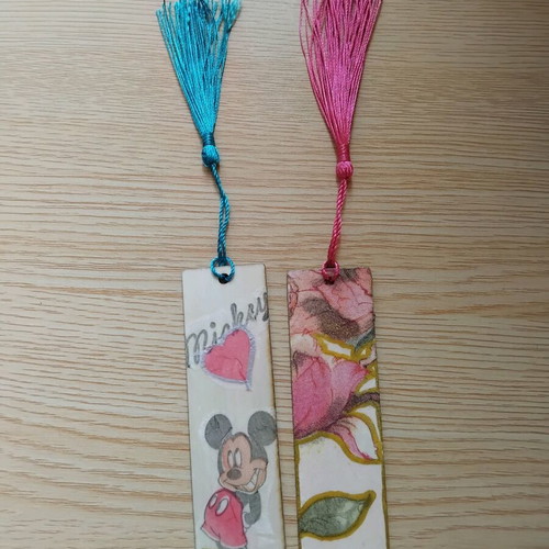 Handmade wooden bookmarks set of 2 with tassel