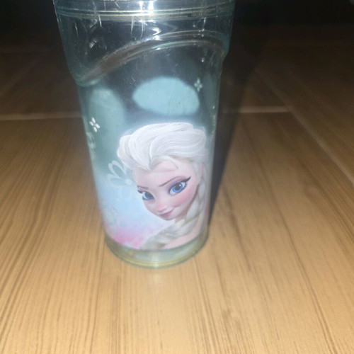 Children's cup like new