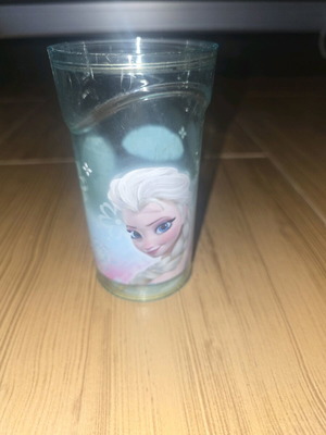 Children's cup like new