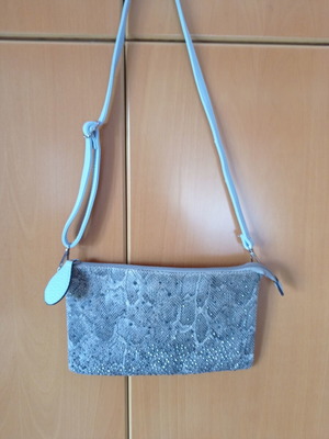 Women's crossbody bag like new, gray snakeskin print with rhinestones