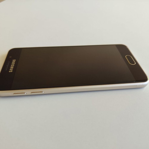 Samsung Galaxy A3 (2016) 16GB Gold like new with charger, case, headphones, box