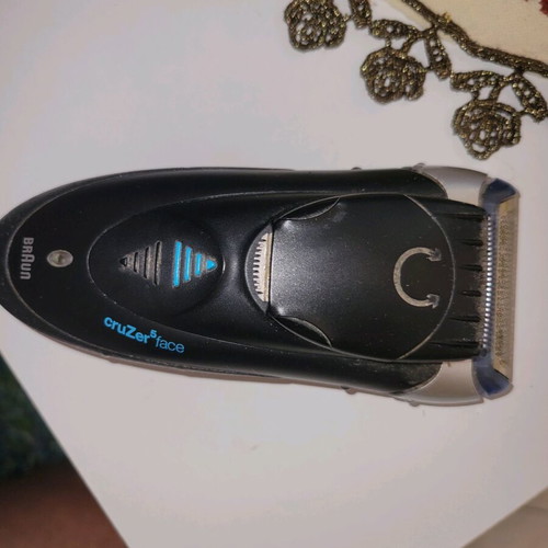 Braun cruzer face 5 used shaver with accessories