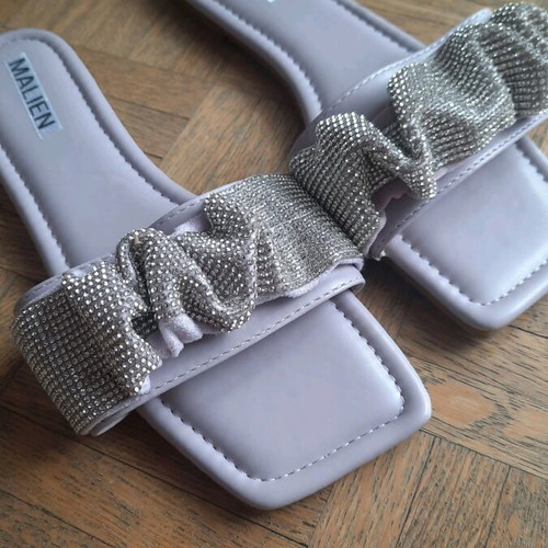 Mule spring lilac like new, size 40 with rhinestones