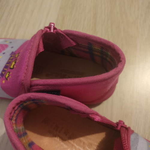 Mini Max anatomical slippers size 25