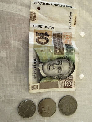 Kuna banknote and coins from Croatia like new