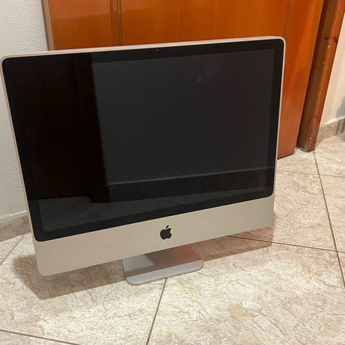 Mac 2008 used, works without display, includes power cable