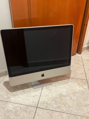 Mac 2008 used, works without display, includes power cable