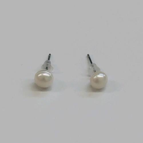 Earrings made of steel with natural pearls new, white