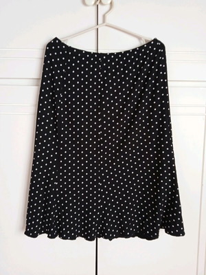 Φούστα πουά ελαστικό ύφασμα μεταχειρισμένη, μαύρη