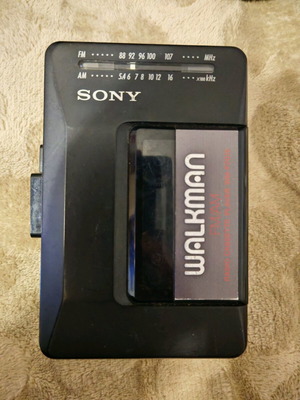 Sony Walkman wm-f2015 with defect, refurbished