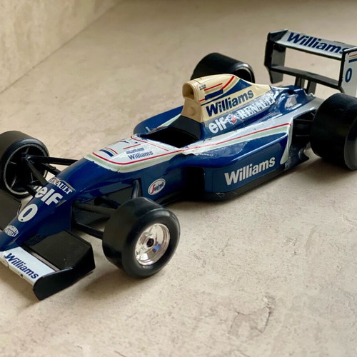 Williams FW 14 Formula 1 Model Car like new, 1/24 scale