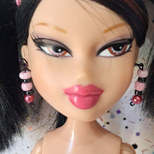 Bratz Oh La La Kumi original doll, nude with flaws
