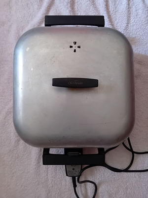 Sunbeam electric grill-frying pan used, vintage