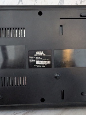 SEGA Mega Drive 1 PAL French RGB model with Region Free & 60Hz Mod