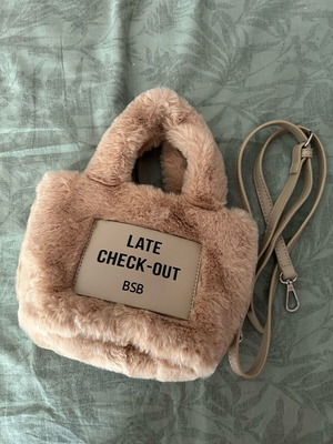 BSB fur hand bag new, beige