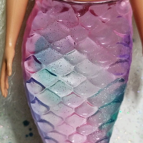 Barbie Colour Reveal Mermaids like new, two incomplete dolls
