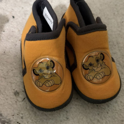 Disney baby slippers size 20, new
