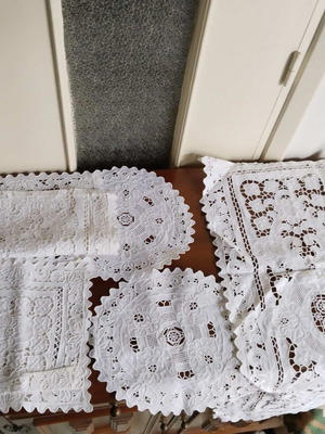 Set of 6 white cutwork napkins