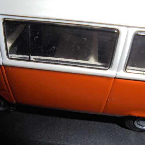 Volkswagen T2 Bus 1973 1:43 miniature orange - white new