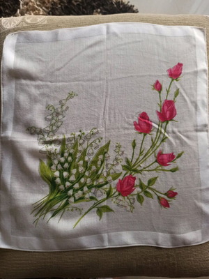 Handkerchief like new, white with flowers, 30x30 cm