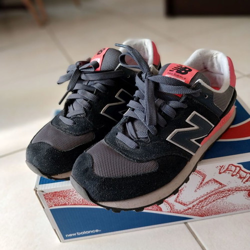 New Balance athletic shoes used, black-pink, size 38