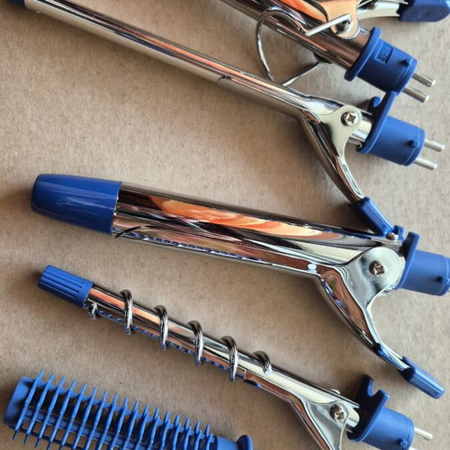 Hair styling set with case, mainly for curls