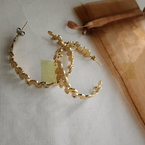 Women's earrings like new without wear