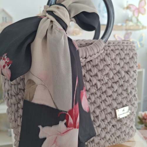 Handmade knitted handbag beige, new