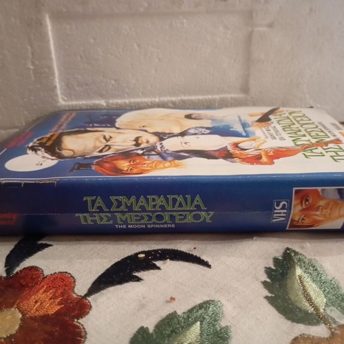 Disney Cinema The Moon Spinners VHS tape
