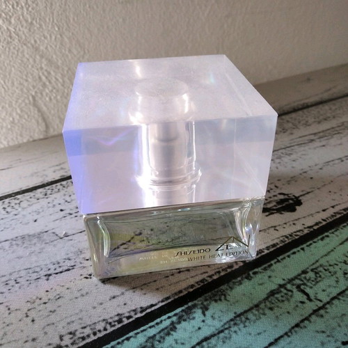 Shiseido Zen women's perfume bottle used