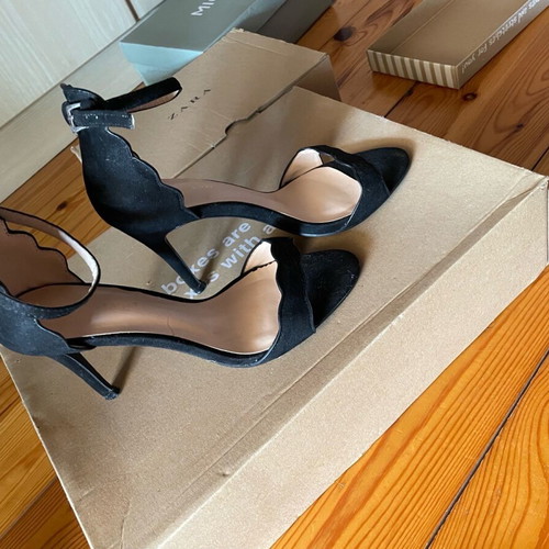Suede sandals used, black, size 39