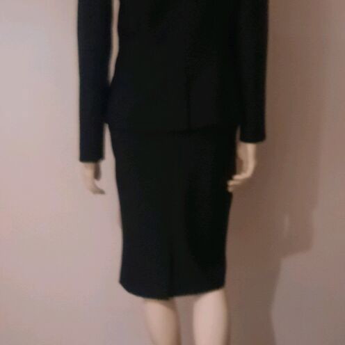 Women's suit like new, black blazer and skirt