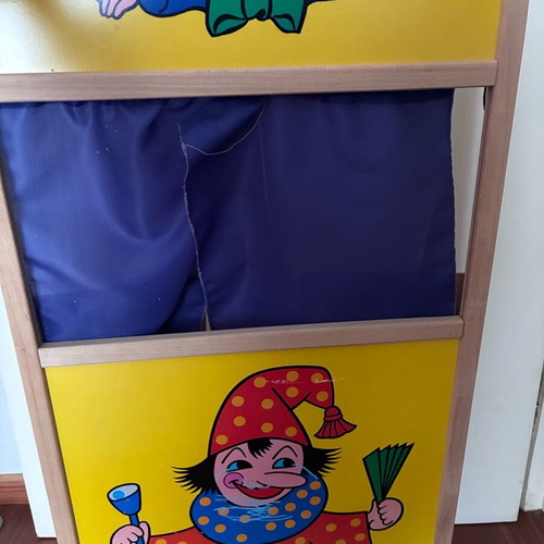 Wooden puppet theater like new, height 99cm, width 56cm