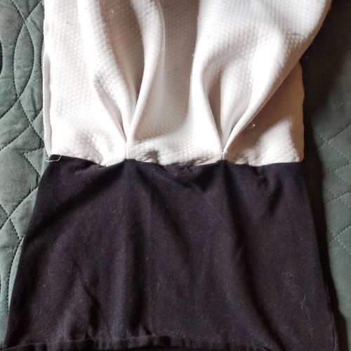 Three skirts used for girls aged 4-6 years, blue and pink