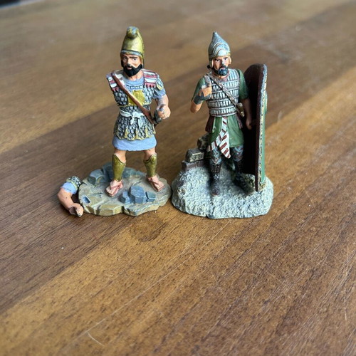 Soldier figures, one with detached arm