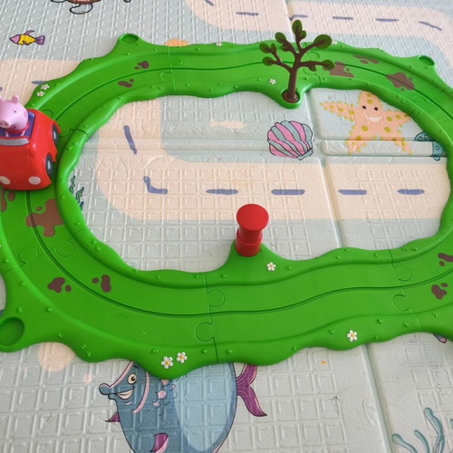 Peppa Pig Train with Tracks like new