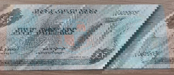 ΓΚΑΝΑ 5 Dollars