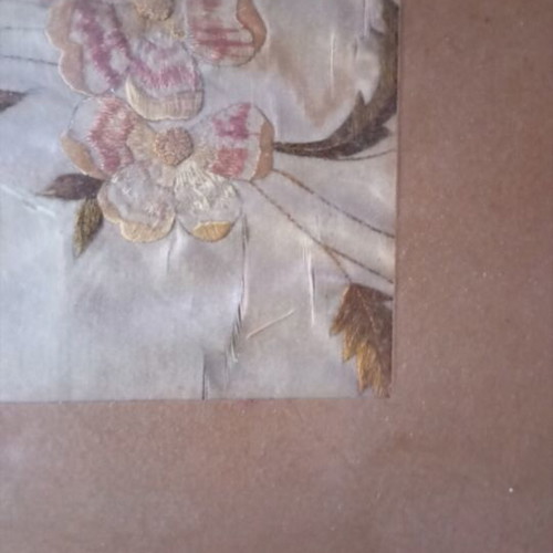 Embroidery with angels and flowers on silk or satin, used