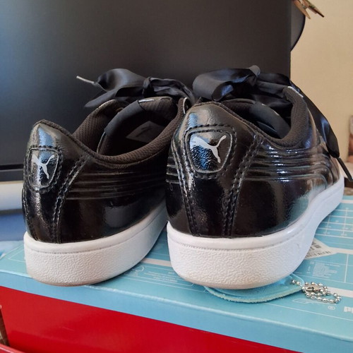 Puma Vikky Ribbon women's sneakers black, like new, size 39