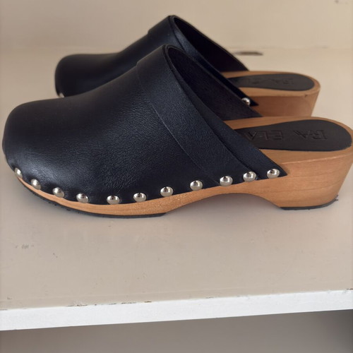 Favela clogs, size 37, black, like new