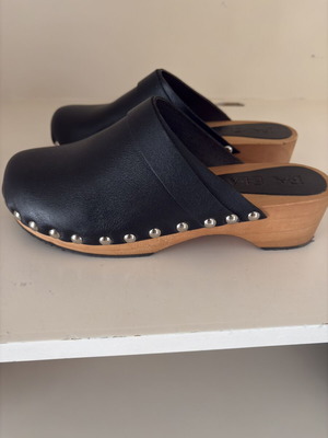 Favela clogs, size 37, black, like new