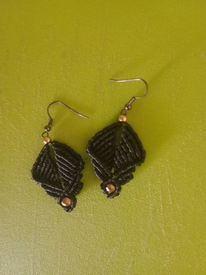 Handmade macrame earrings black