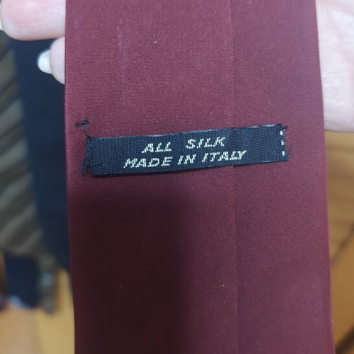 Collection of 8 men's ties with classic colors and patterns