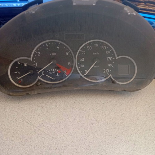 Peugeot 206CC 1.6 16V 110hp 2005 automatic speedometer