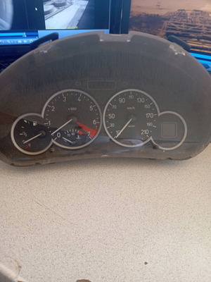 Peugeot 206CC 1.6 16V 110hp 2005 automatic speedometer
