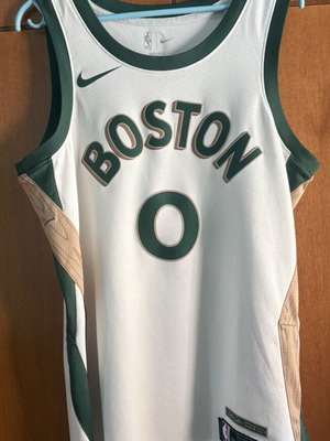 Tatum authentic basketball jersey, size M